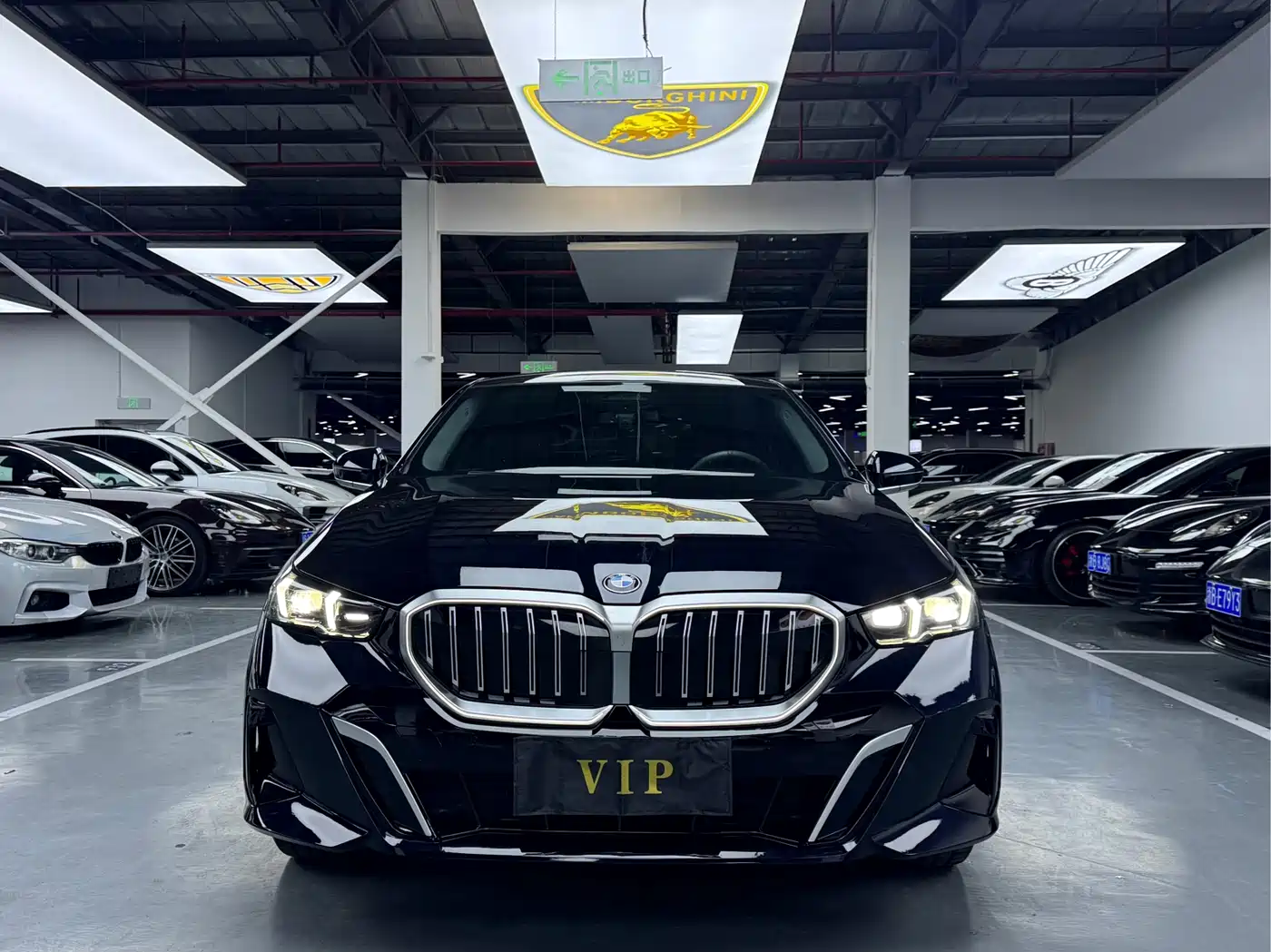 BMW 5 Series 2025 525Li M Sport Package фото 2