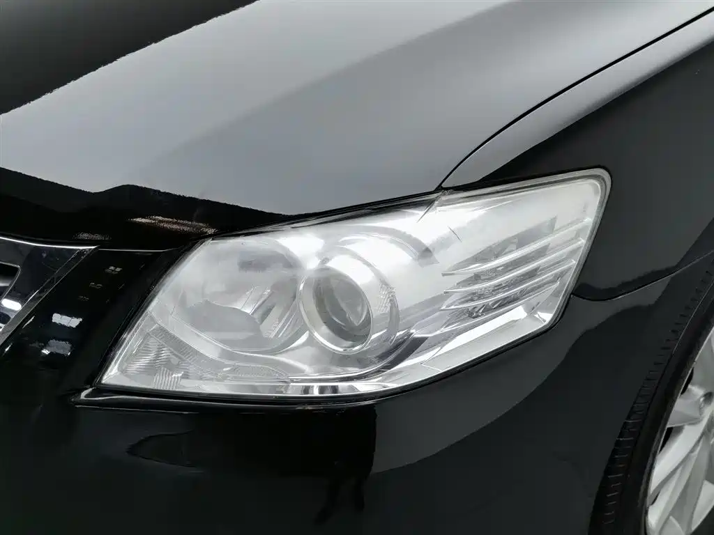 Toyota Camry 2011 200E Elite Sunroof Edition фото 7