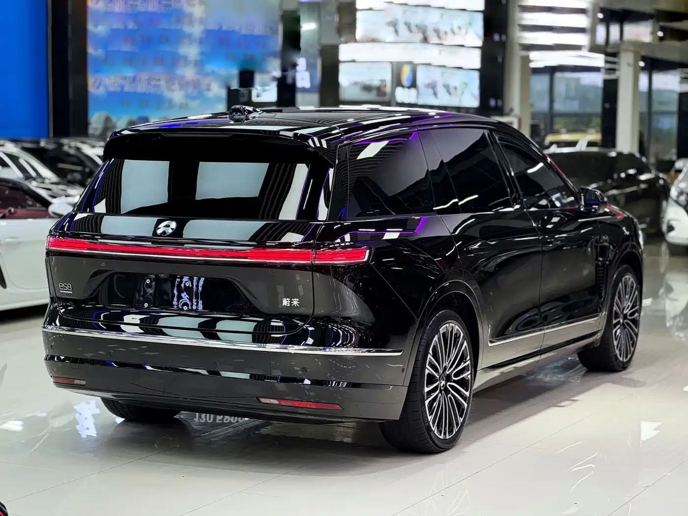 NIO ES8 2025 Base Model фото 15