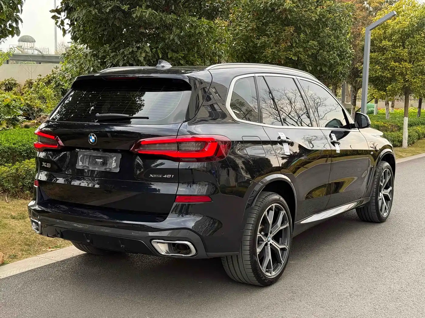 BMW X5 (Import) 2021 xDrive40i Exclusive M Sport Package фото 39