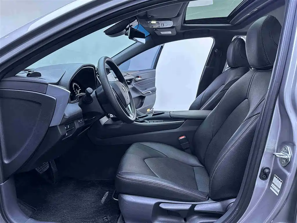 Toyota Avalon 2019 2.0L Progressive Edition (China VI) фото 8
