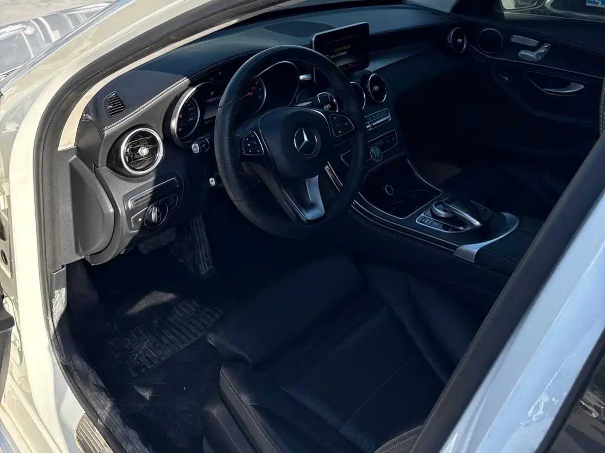 Mercedes-Benz C-Class 2016 C 200 L Sport фото 7