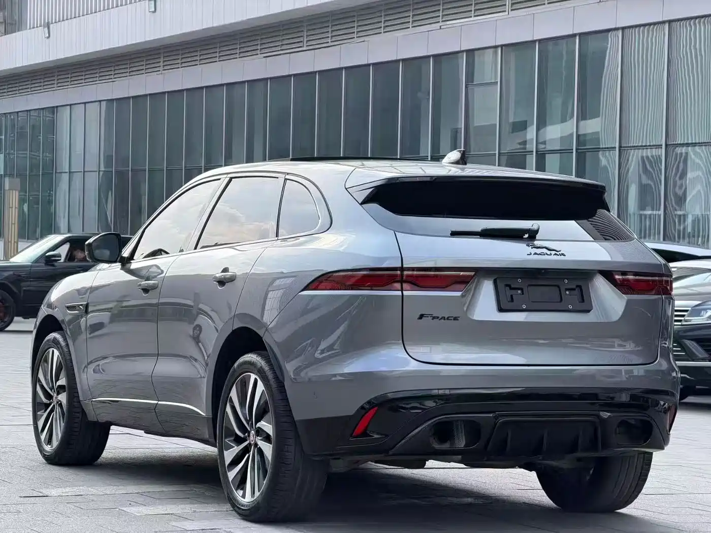 JAGUAR F PACE
