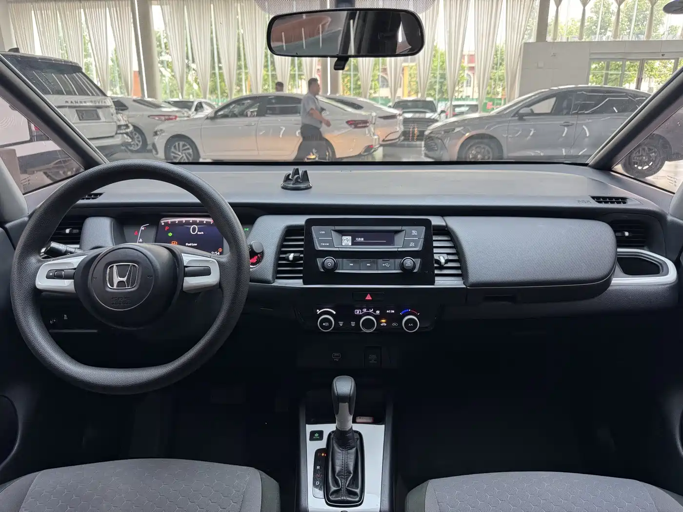 Фото 16 - Honda Fit
