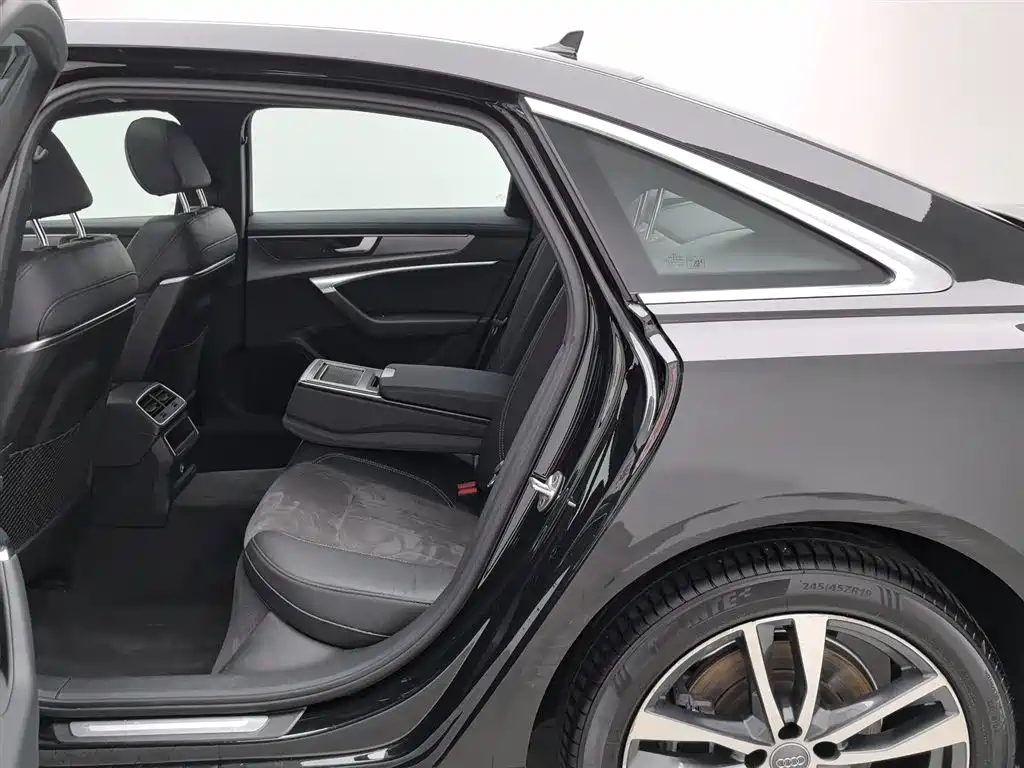 Audi A6L 2020 40 TFSI Luxury Dynamic фото 15