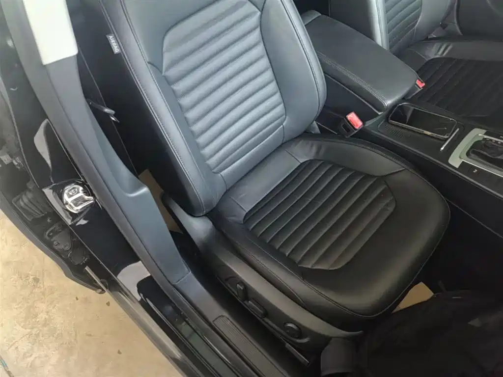 Volkswagen Magotan 2016 1.8TSI Smart Comfort фото 25