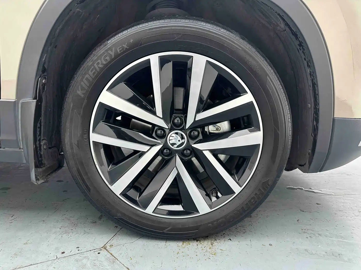 Škoda Kamiq 2022 1.5L Automatic Comfort Edition фото 16