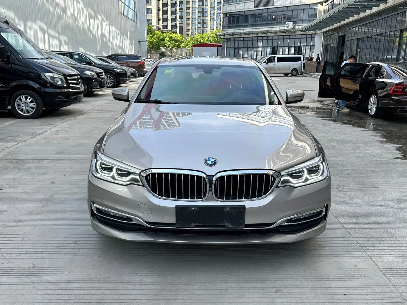 BMW 5 Series 2018 Facelift 530Li Exclusive Luxury Package фото 2