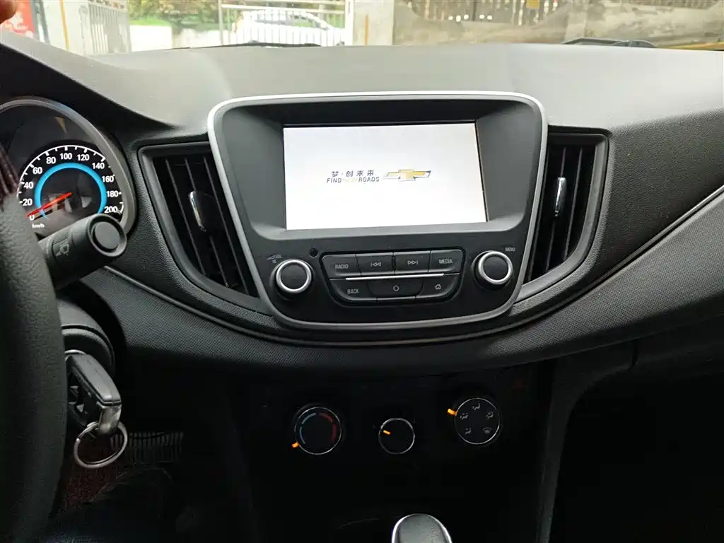 Chevrolet Cavalier 2019 320 Automatic Joy Edition фото 6