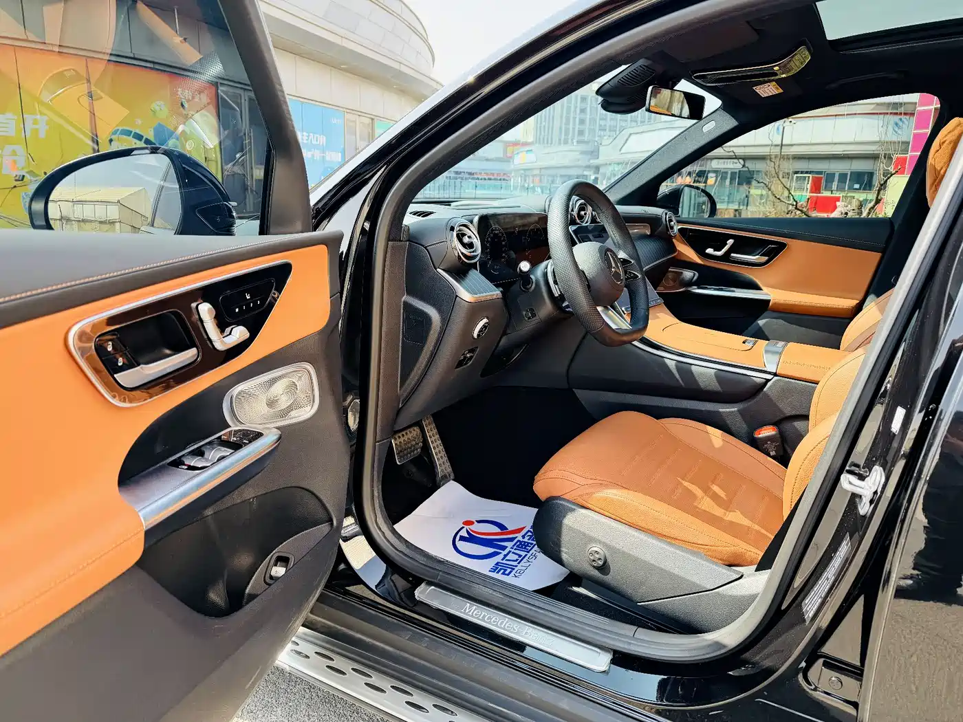 Mercedes-Benz GLC 2024 GLC 300 L 4MATIC Luxury 5-seater фото 11