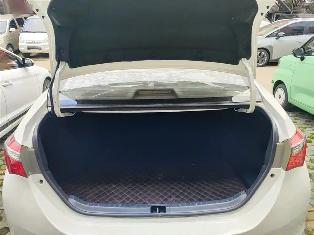 Toyota Corolla 2017 Facelift 1.2T S-CVT GL-i фото 19