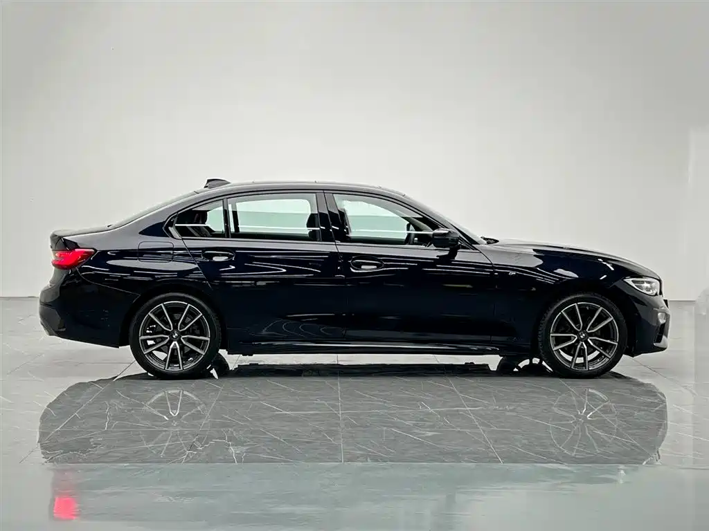 BMW 3 Series 2022 325Li M Sport Package фото 7