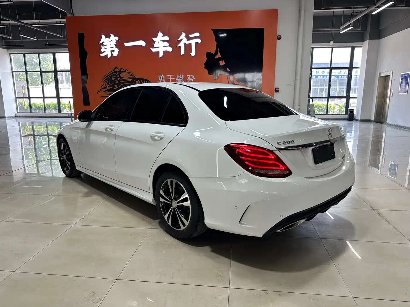 Mercedes-Benz C-Class 2017 C 200 Sport фото 4