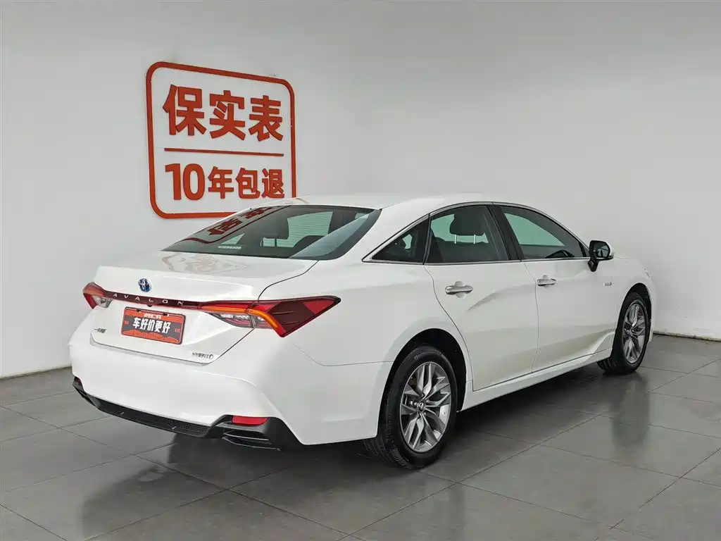 Toyota Avalon 2019 Hybrid 2.5L Luxury Edition China VI фото 2