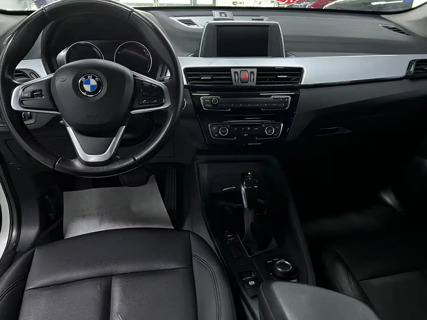 BMW X1 2019 sDrive18Li Fashion Model фото 5