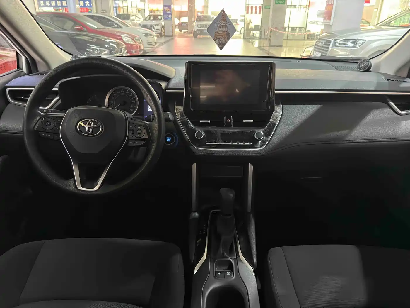 Toyota Frontlander 2022 2.0L CVT Elite фото 7