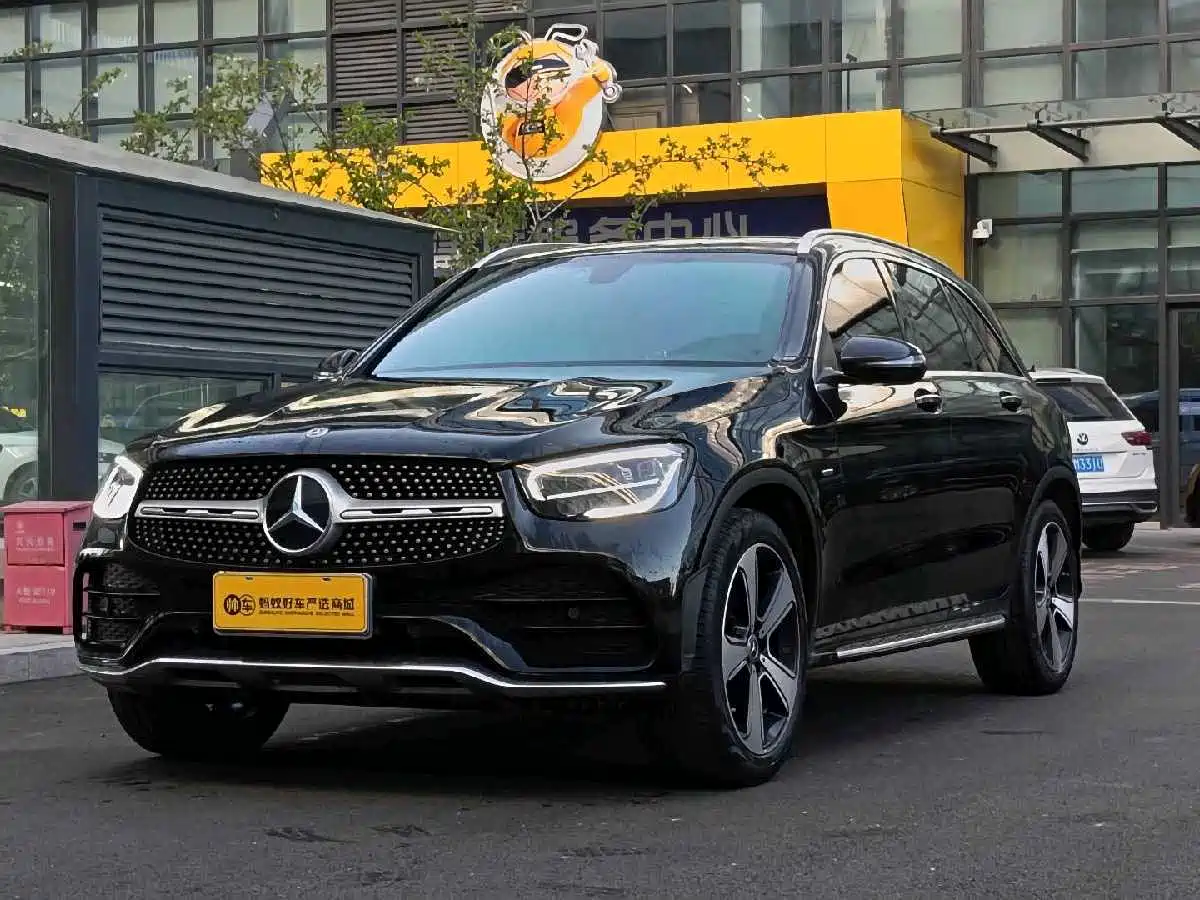Mercedes-Benz GLC 2022 Facelift GLC 300 L 4MATIC Dynamic Collector's Edition