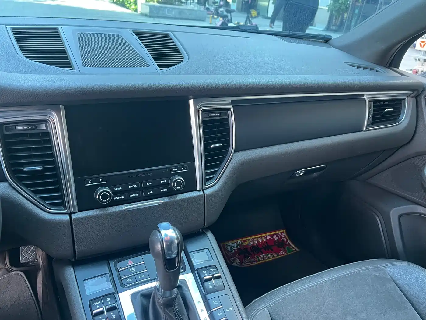 Porsche Macan 2017 Macan 2.0T фото 12