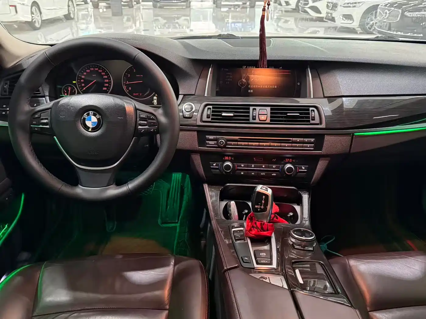 BMW 5 Series 2014 525Li Luxury Design Package фото 6