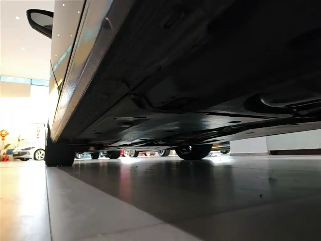 Volkswagen Passat 2025 Pro 380TSI Dragon Prestige Edition фото 22