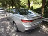Фото 23 - Geely Geometry A