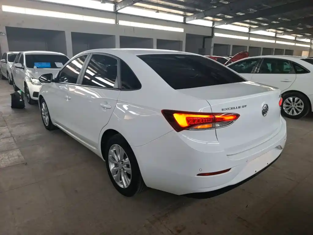 Фото 5 - Buick Excelle
