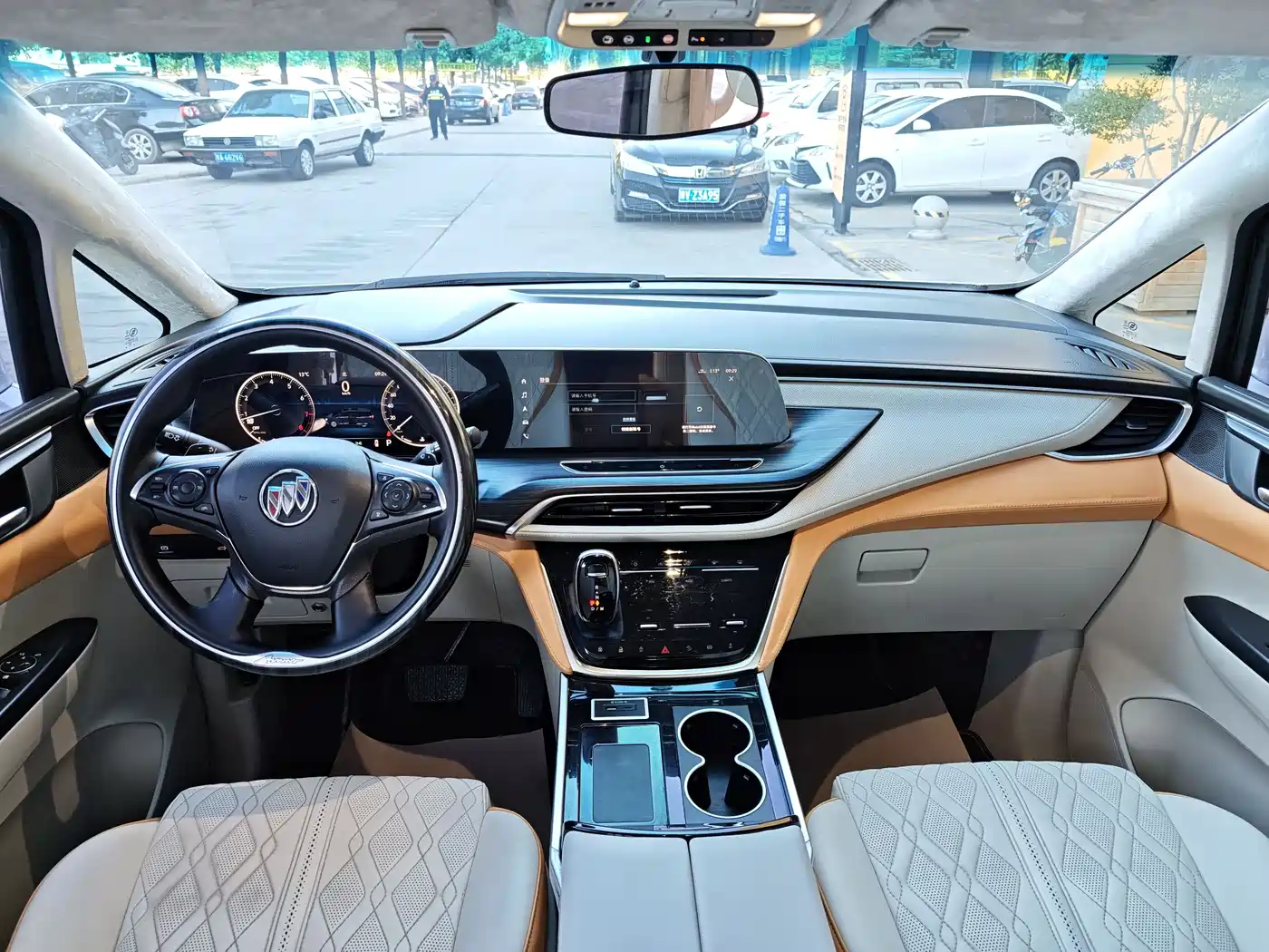 Buick GL8 2021 ES Landlord 653T Comfort фото 8