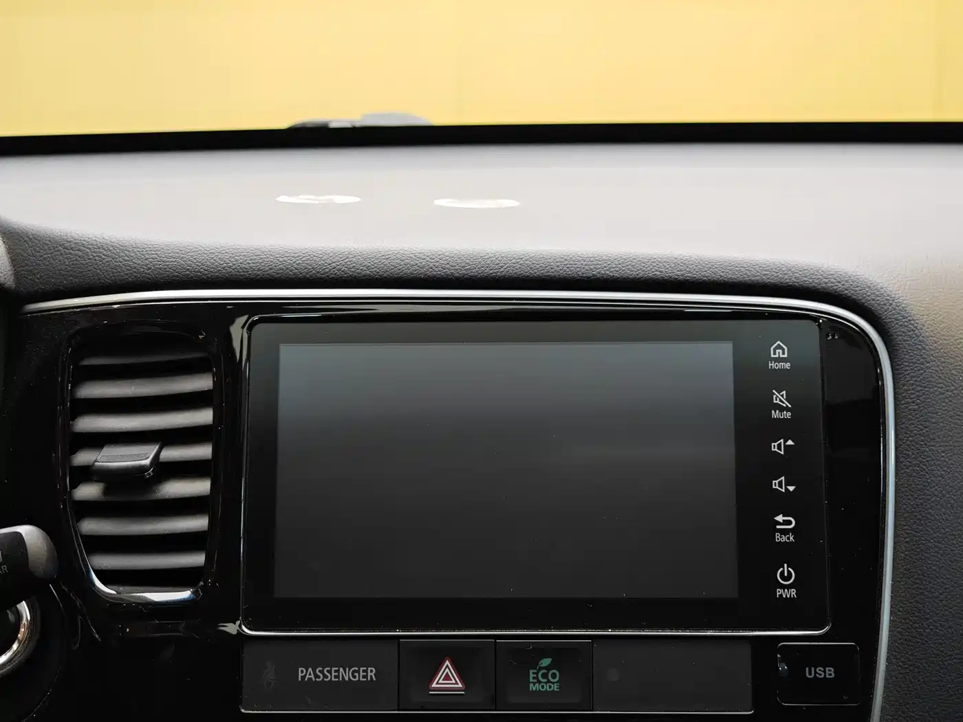 Mitsubishi Outlander 2019 2.0L 2WD Enjoy 5-Seater China VI фото 16
