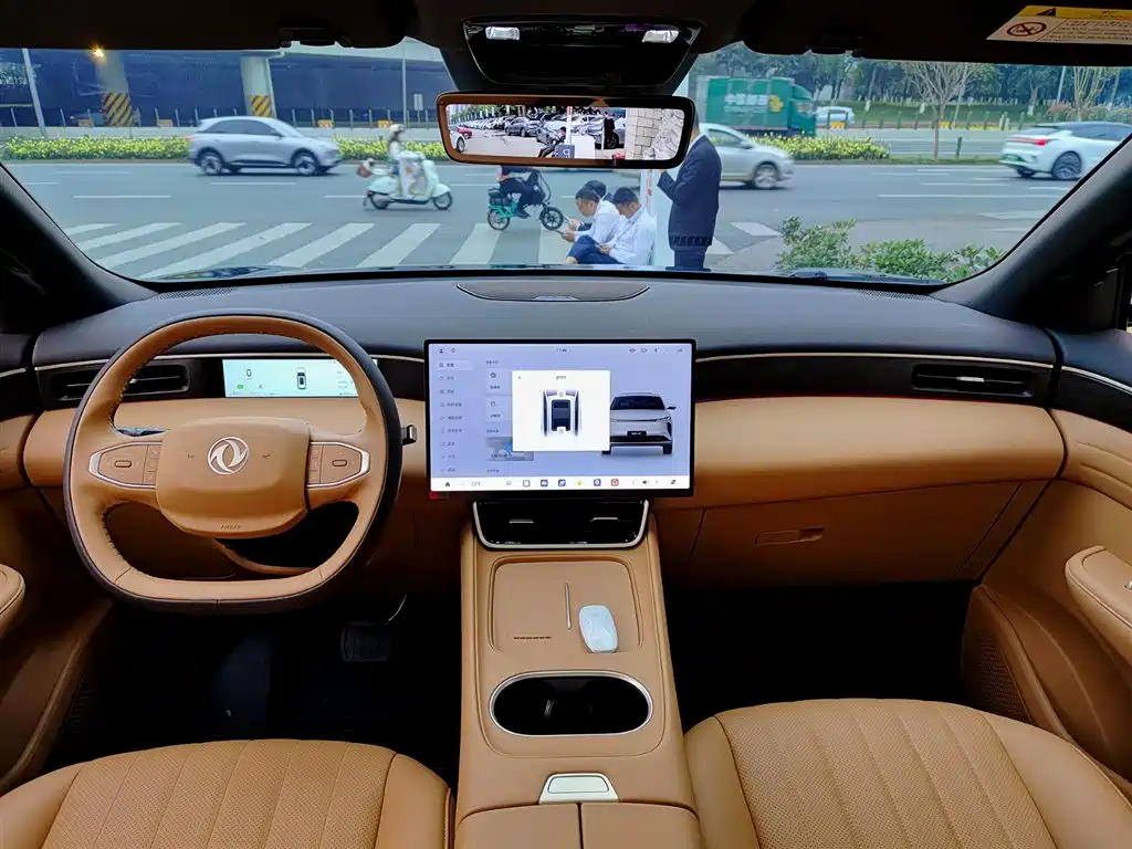 Dongfeng Aeolus L8 2025 2025 Plug-in Hybrid