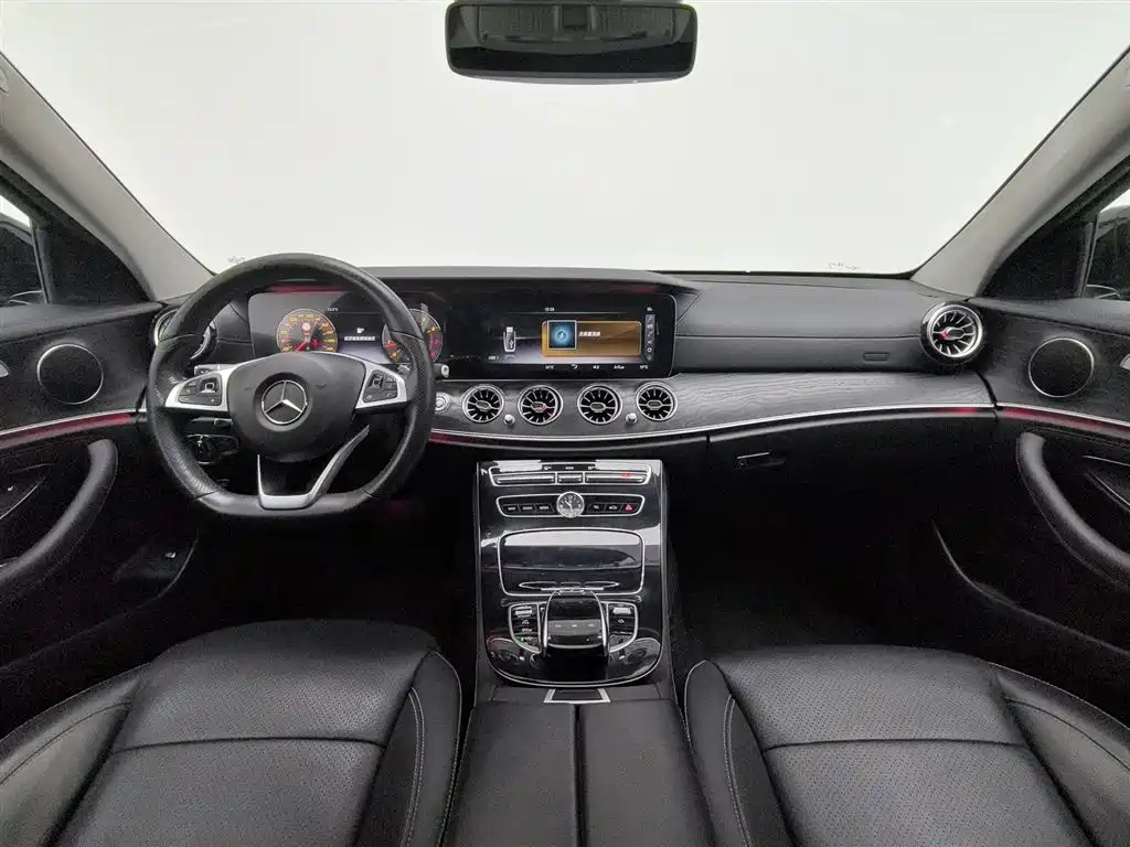 Mercedes-Benz E-Class 2016 E 300 L Sport Fashion Type фото 5