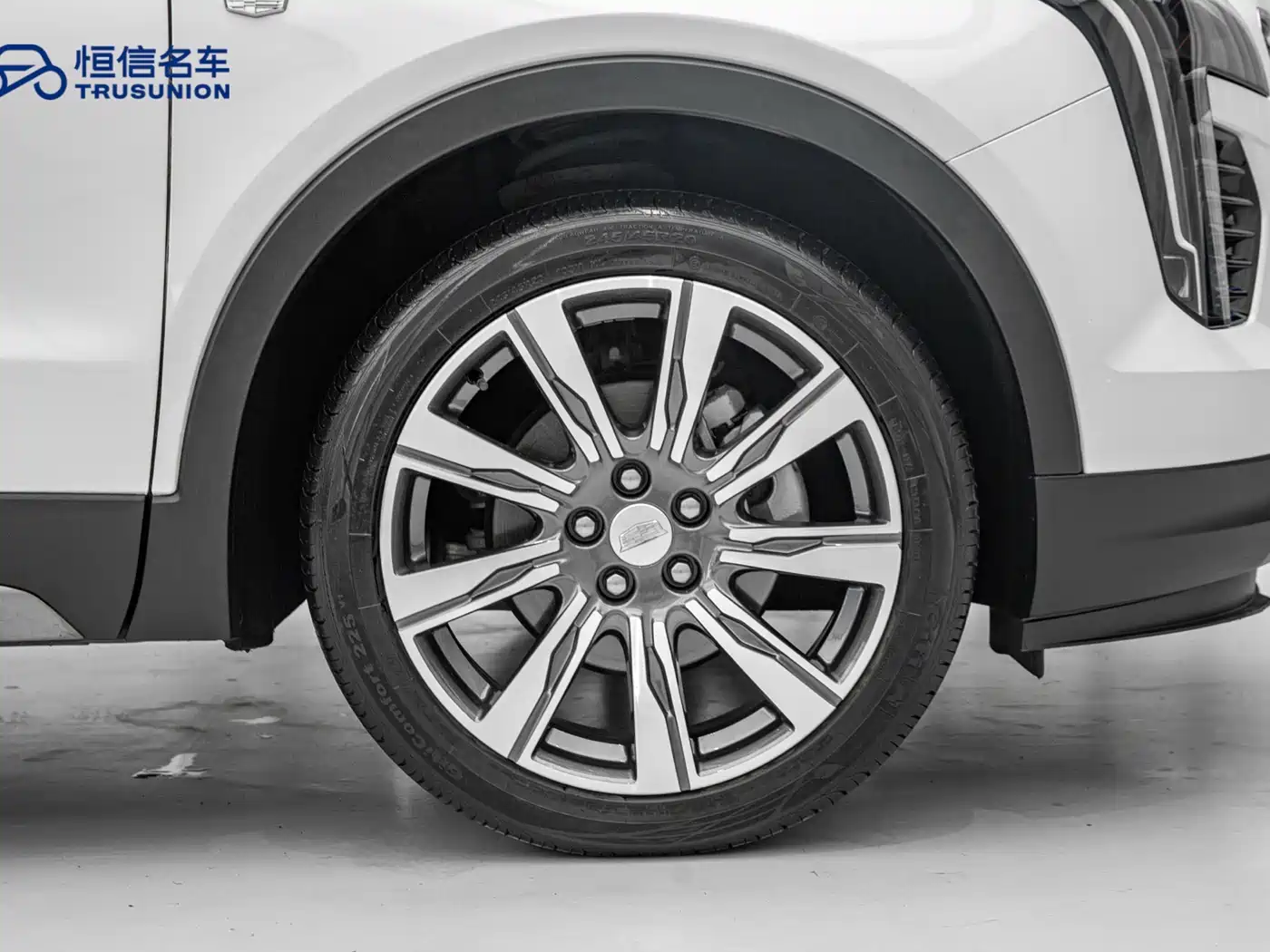 Cadillac XT4 2018 28T AWD Platinum Edition фото 11