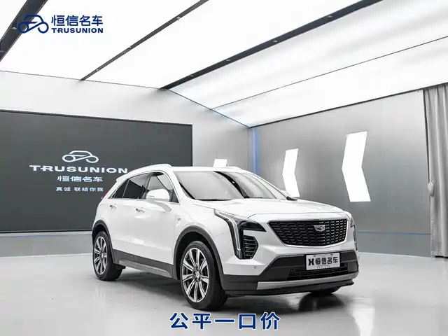 CADILLAC XT4