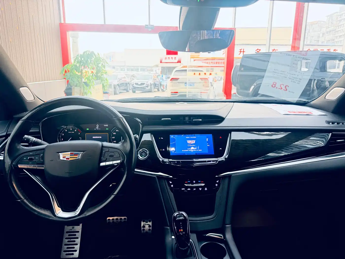 CADILLAC XT6