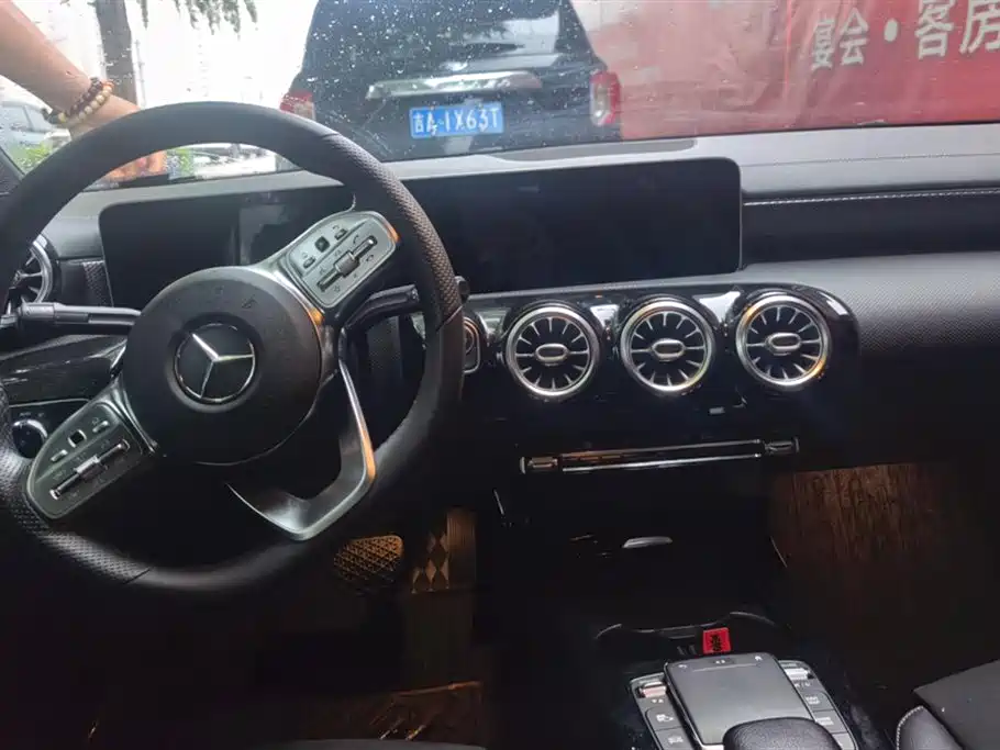 Mercedes-Benz A-Class 2020 Facelift A 200 L Sport Sedan Fashion фото 12
