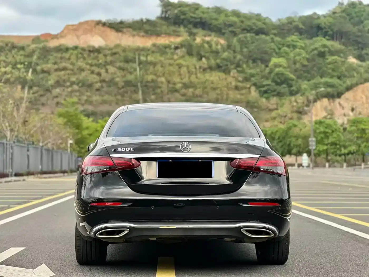 Mercedes-Benz E-Class 2023 E 300 L Luxury фото 5