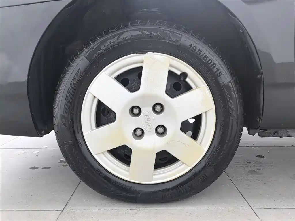 BYD F3 2013 Energy-saving Edition 1.5L Manual Comfort фото 17