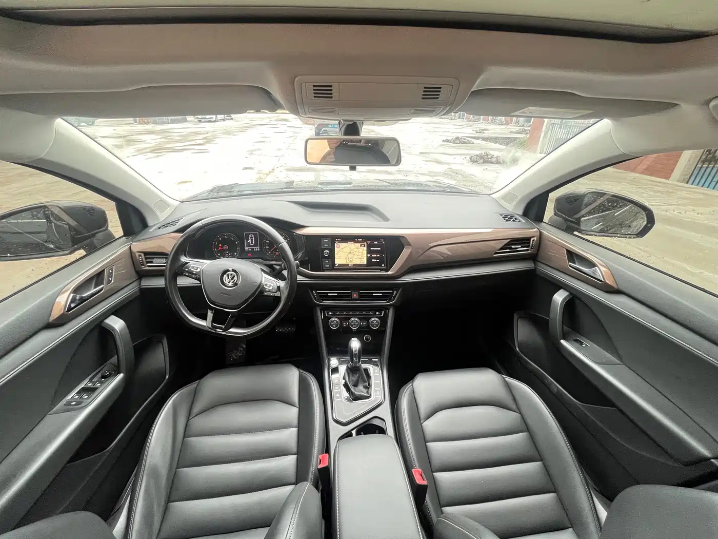 Volkswagen Tharu 2019 280TSI 2WD Comfort Edition China VI фото 12