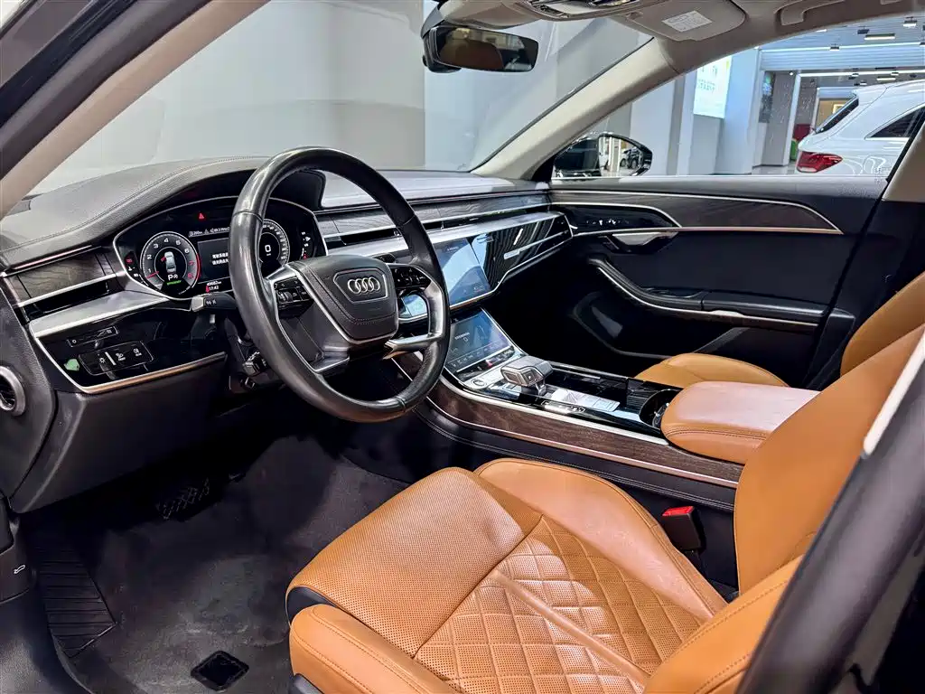 Audi A8 2023 A8L 50 TFSI quattro Exclusive фото 23