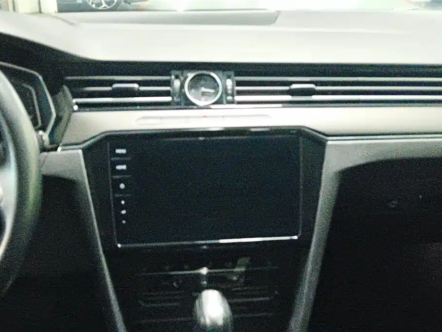 Volkswagen Magotan 2020 330TSI DSG Luxury фото 13