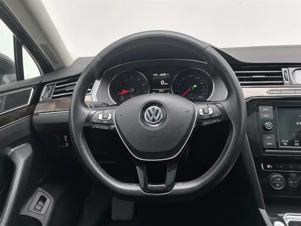 Volkswagen Magotan 2019 380TSI DSG Luxury Class China VI фото 11