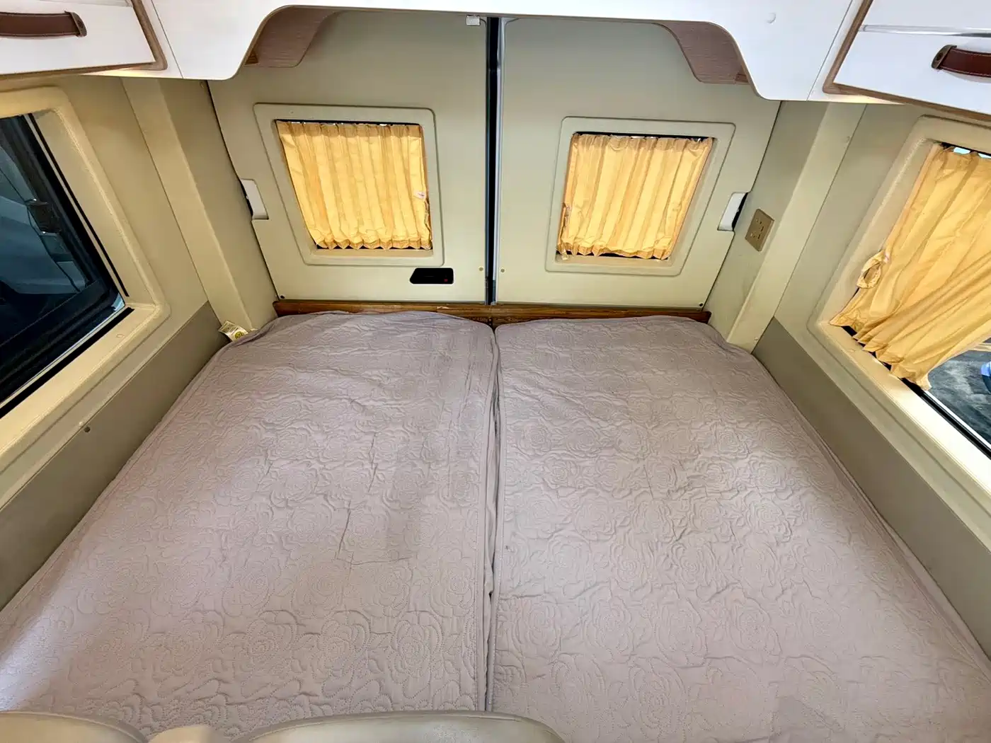 SAIC Maxus V80 RV 2025 2025 2.0T Traveller RV LIFE Camping Edition