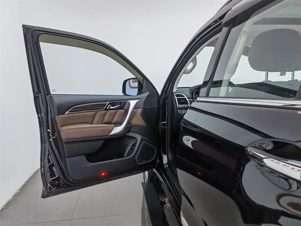 Haval H9 2017 2.0T Petrol 4WD Luxury 7-seater фото 8