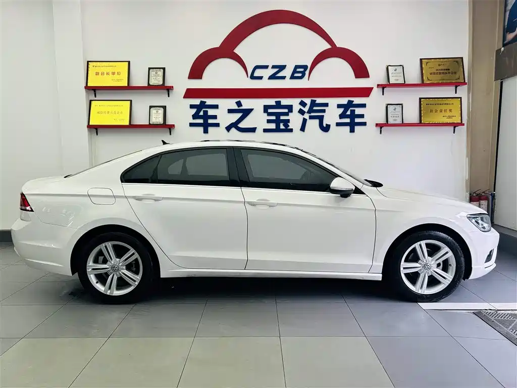 Volkswagen Lamando 2017 280TSI DSG Comfort Edition фото 8
