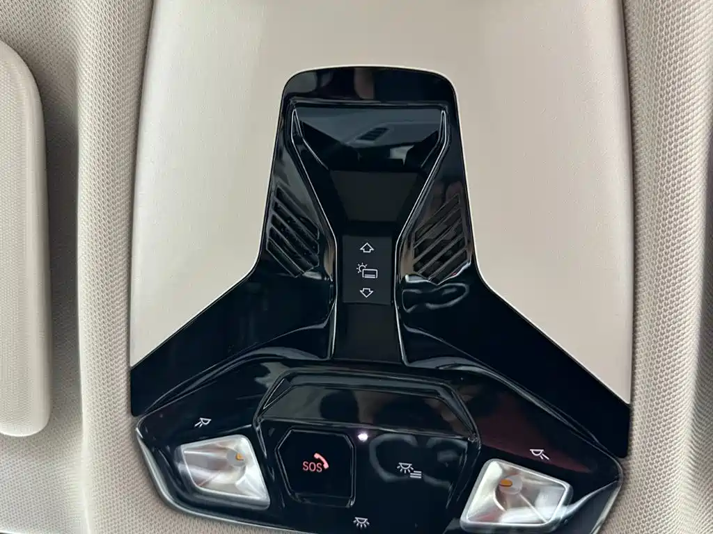 BMW X1 2023 sDrive20Li X Design Package фото 17