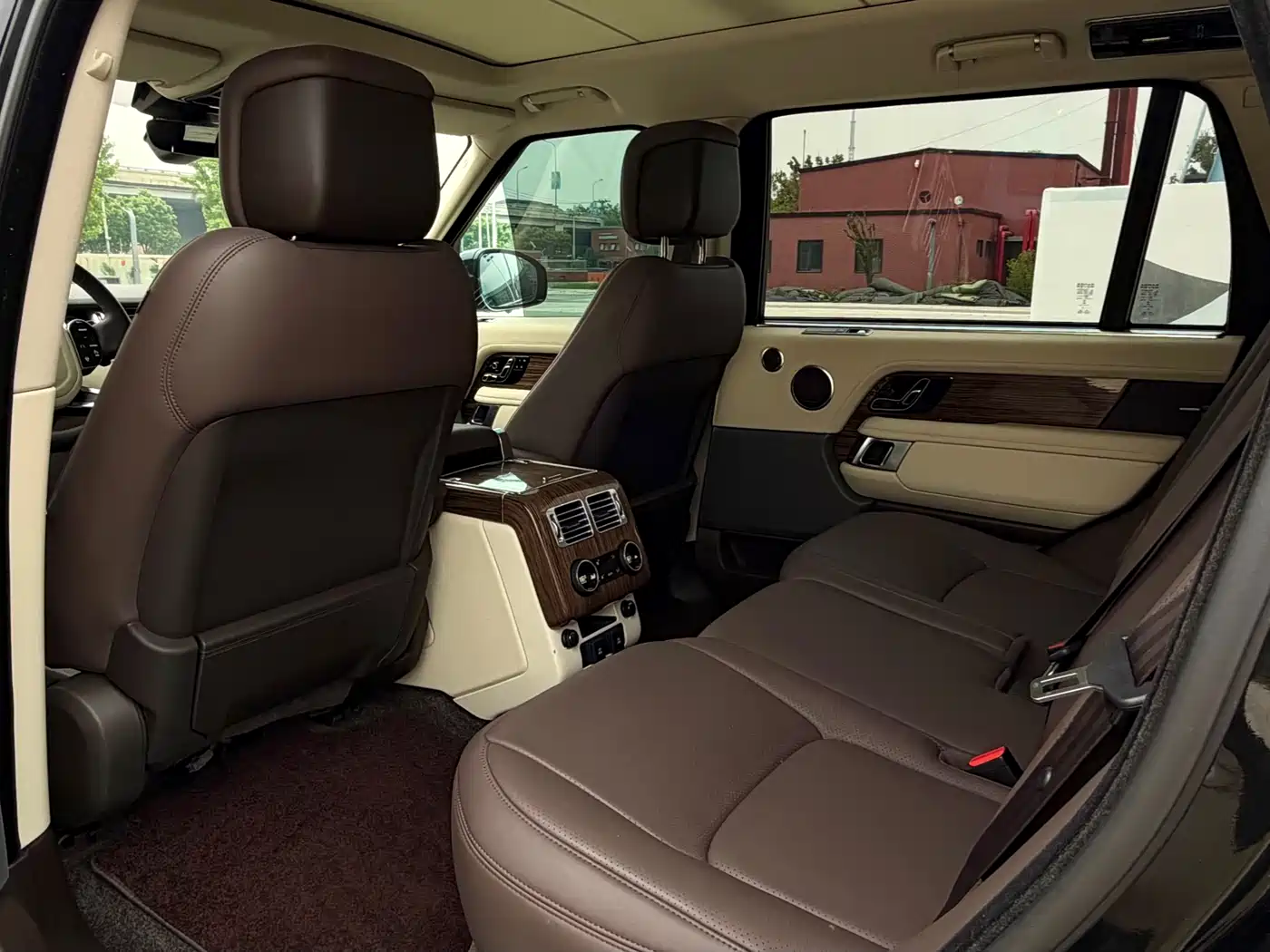 Land Rover Range Rover 2018 3.0 SC V6 Vogue Heritage Extended Edition фото 8