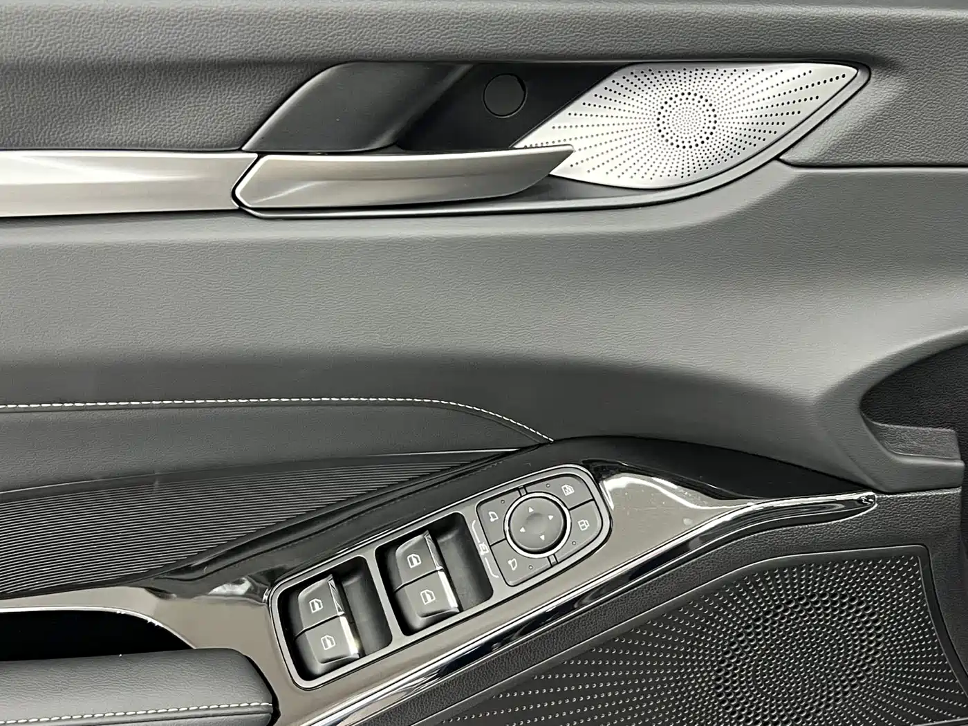 Haval H6 2024 Model 1.5T 2WD Classic Edition фото 21