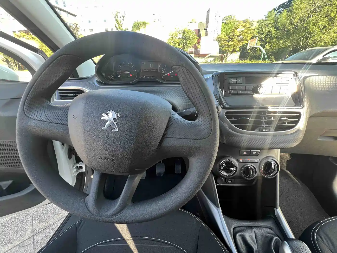 Фото 10 - Peugeot 2008