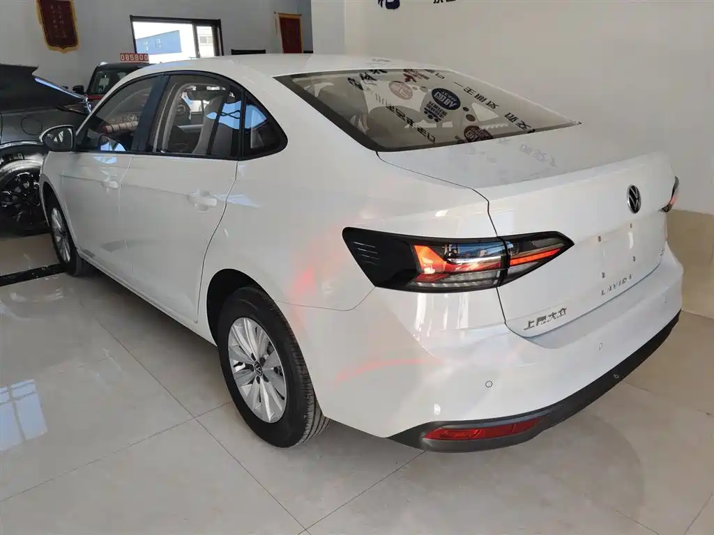 Volkswagen Lavida 2025 New Edge 1.5L Outstanding New Ease фото 22