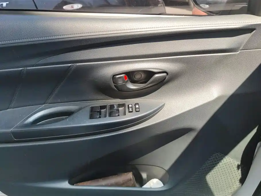 Toyota Vios 2017 1.5L CVT Pioneer фото 7