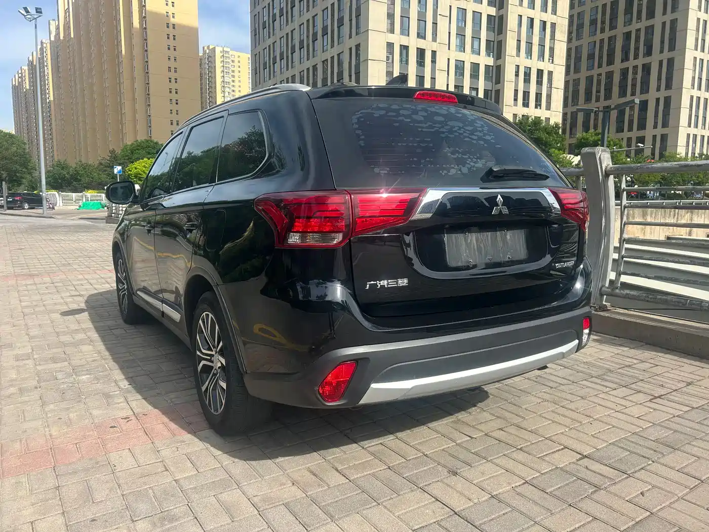 Mitsubishi Outlander 2018 2.0L 2WD Glory Edition 5-seater фото 6